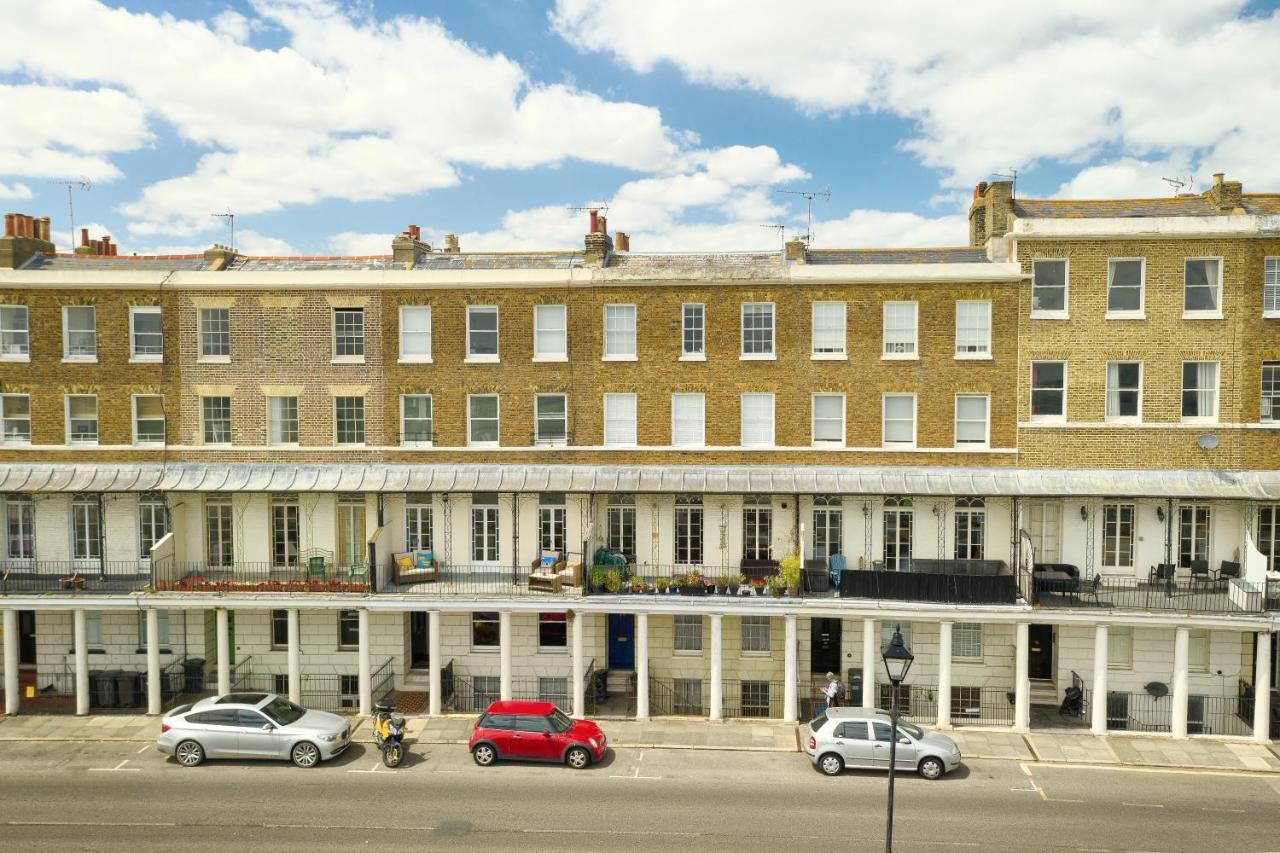 Beach View: Stunning Sea View & Balcony Apartment Ramsgate Exterior foto